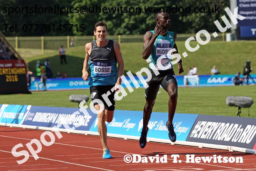 David Rudisha (KEN) holds on to win from Pierre-Ambroise Bosse (FRA) 600 metres, IAAF Diamond League, Birmingham. Photo: David T. Hewitson/Sports for All Pics